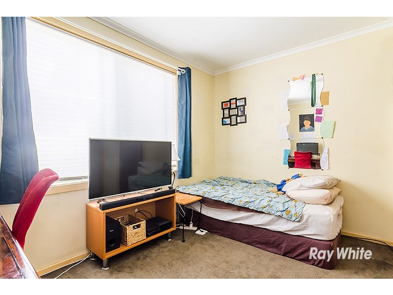 13 Charlotte Place, Cranbourne West VIC 3977