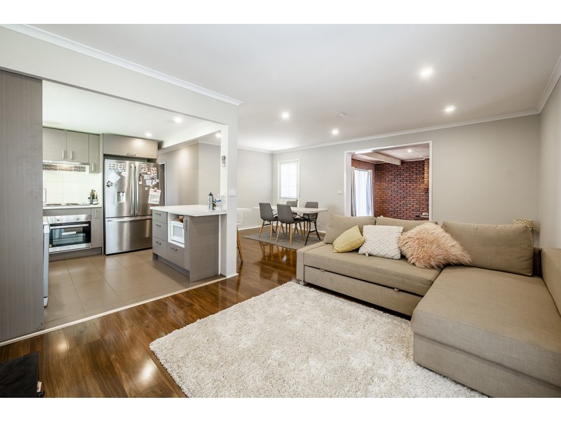 13 Lillian Street, Cranbourne VIC 3977