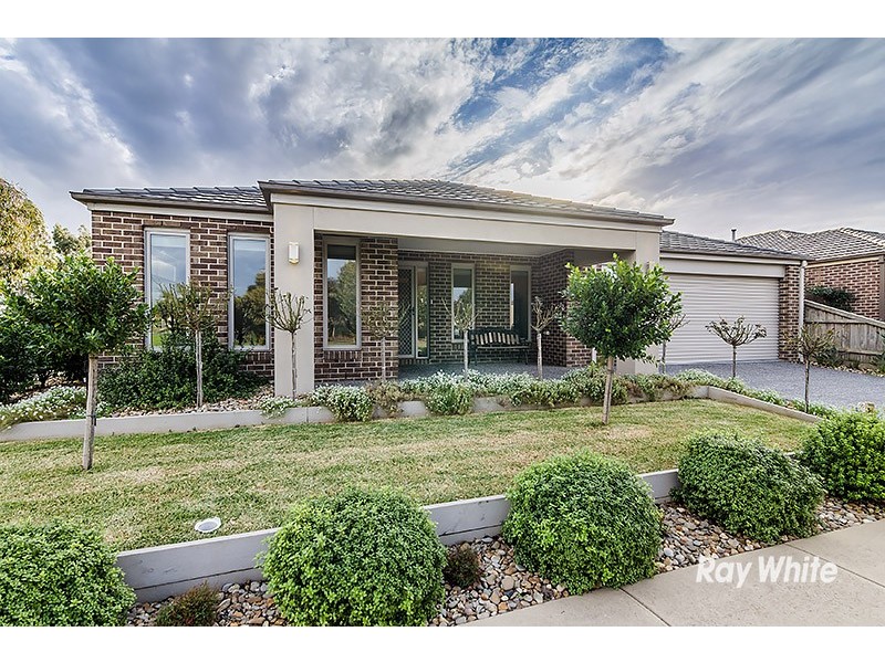 1 Torney Street, Cranbourne East VIC 3977