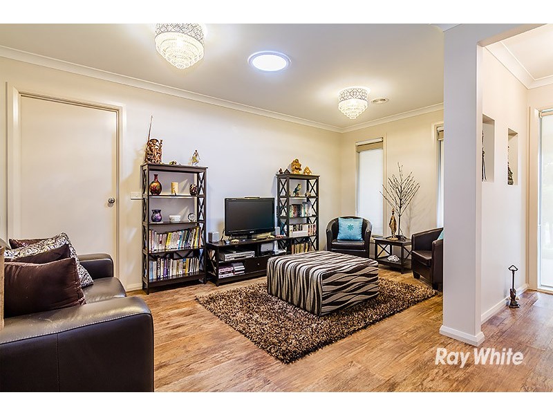 1 Torney Street, Cranbourne East VIC 3977