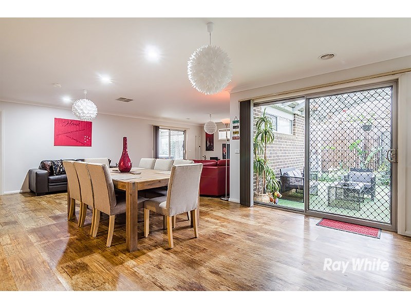 1 Torney Street, Cranbourne East VIC 3977