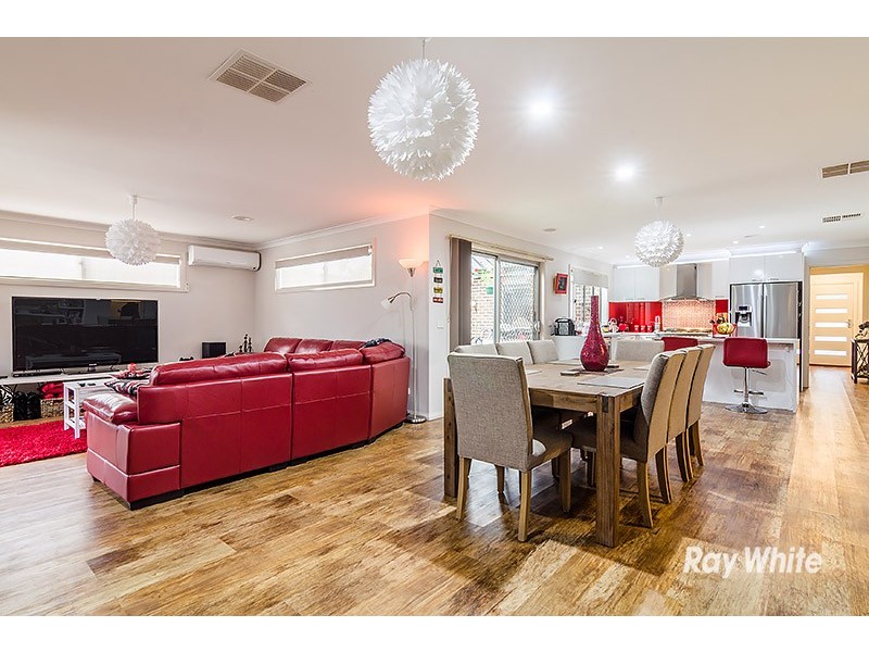 1 Torney Street, Cranbourne East VIC 3977