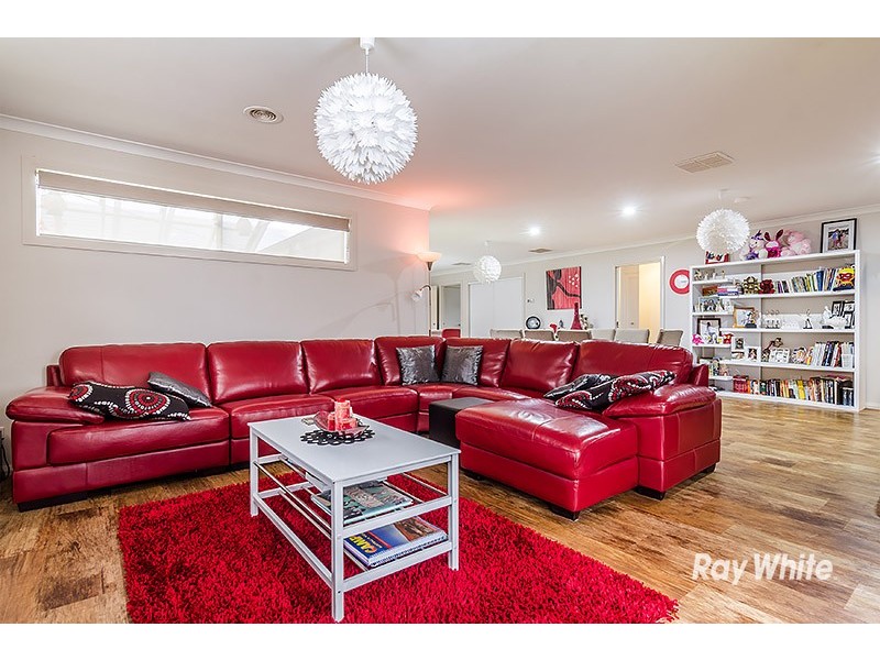 1 Torney Street, Cranbourne East VIC 3977