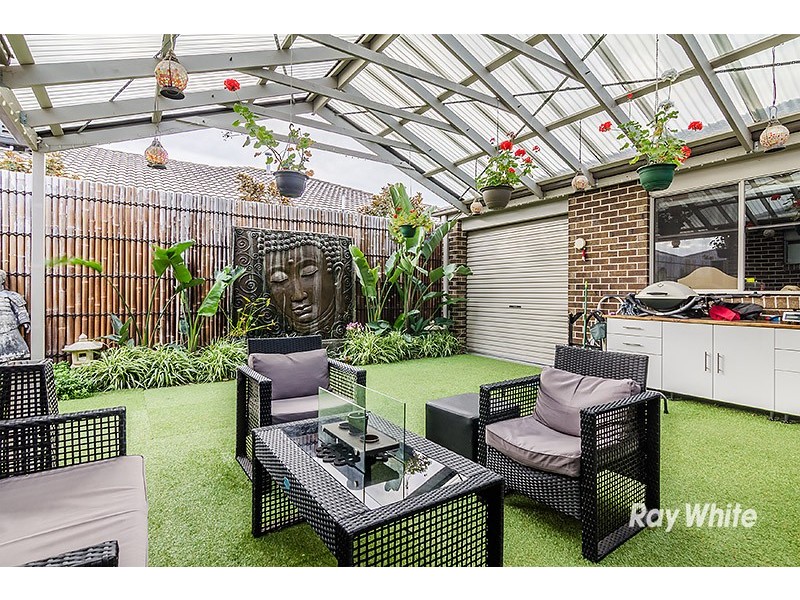 1 Torney Street, Cranbourne East VIC 3977
