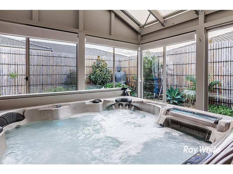 1 Torney Street, Cranbourne East VIC 3977