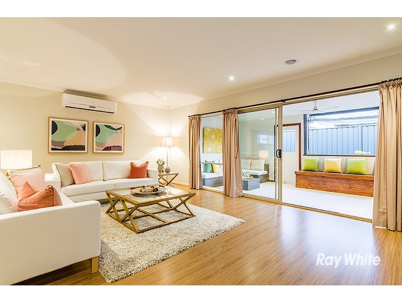 9 Taradale Street, Cranbourne North VIC 3977