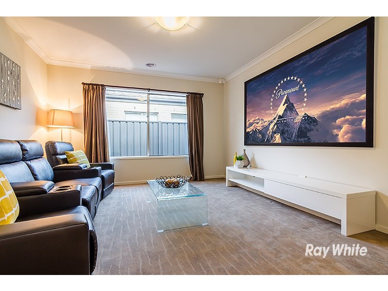 9 Taradale Street, Cranbourne North VIC 3977