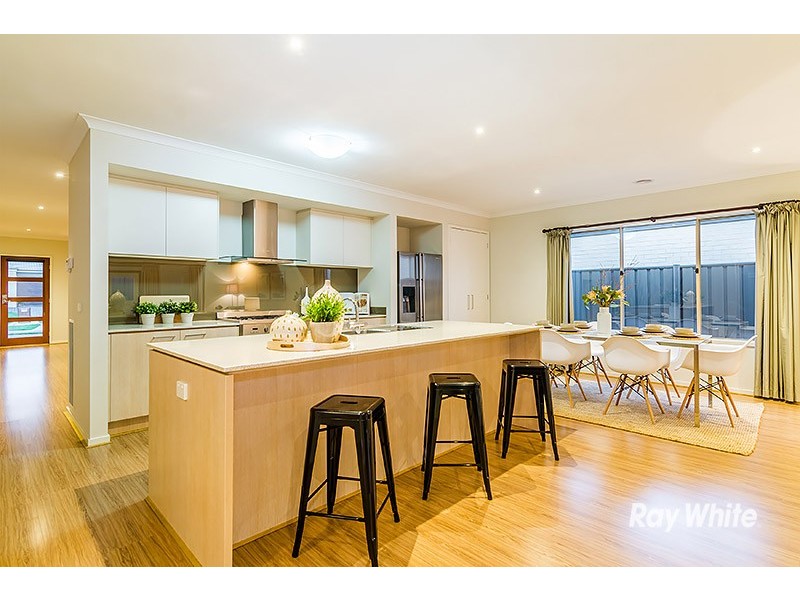 9 Taradale Street, Cranbourne North VIC 3977