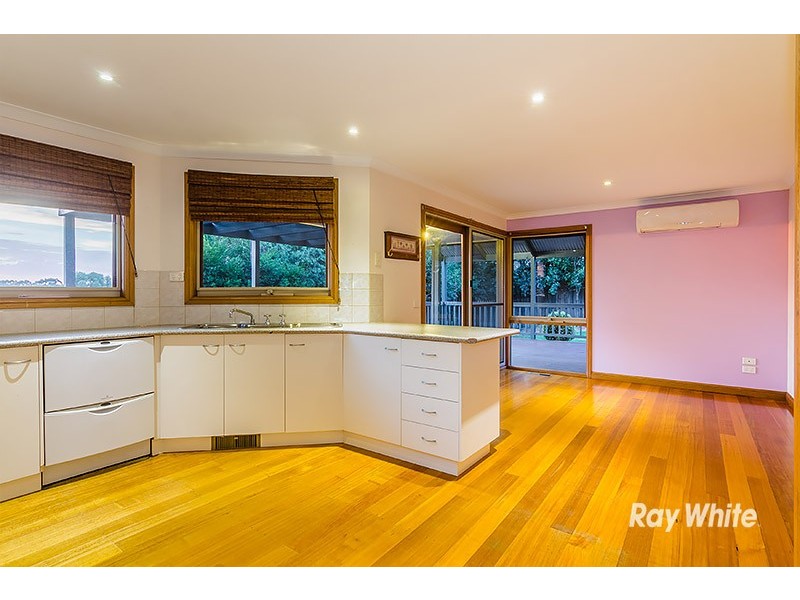 7 Settlers Hill Rise, Pakenham VIC 3810