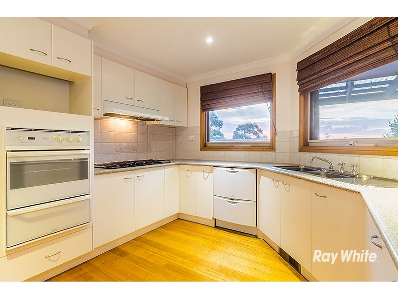 7 Settlers Hill Rise, Pakenham VIC 3810