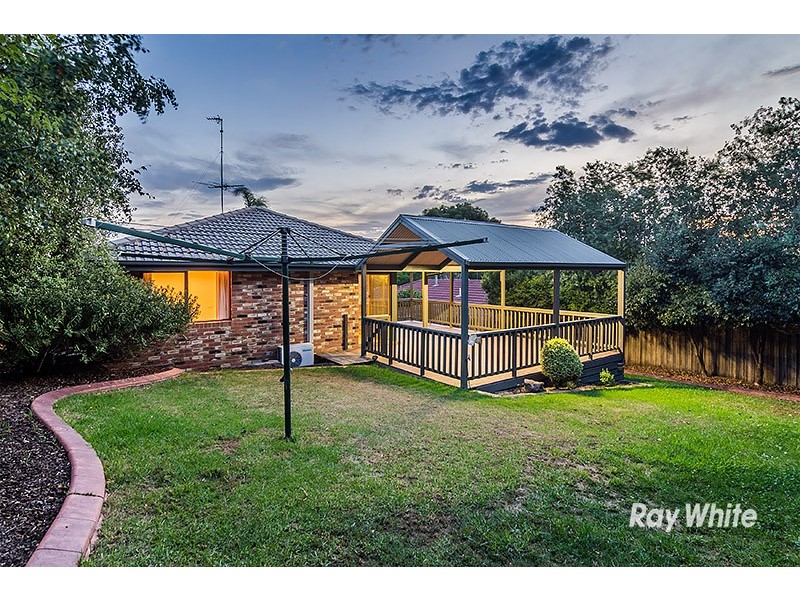 7 Settlers Hill Rise, Pakenham VIC 3810