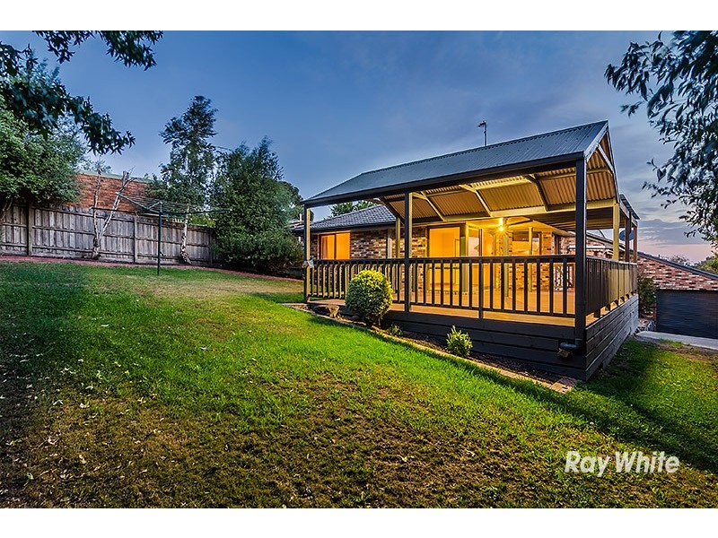 7 Settlers Hill Rise, Pakenham VIC 3810