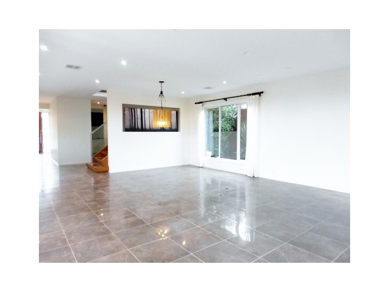 23 Red Maple Drive, Cranbourne West VIC 3977