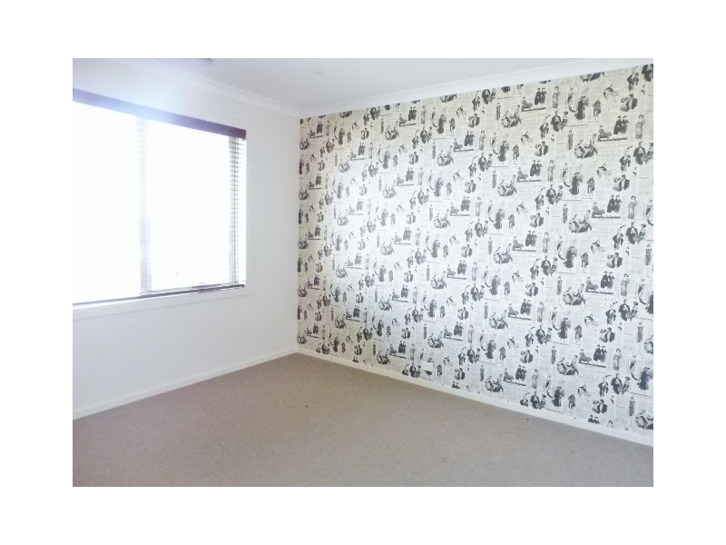 23 Red Maple Drive, Cranbourne West VIC 3977