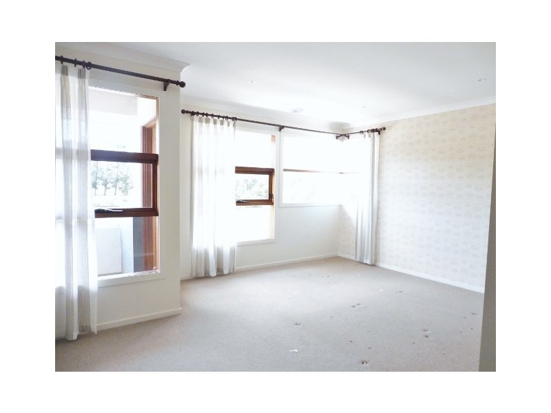 23 Red Maple Drive, Cranbourne West VIC 3977