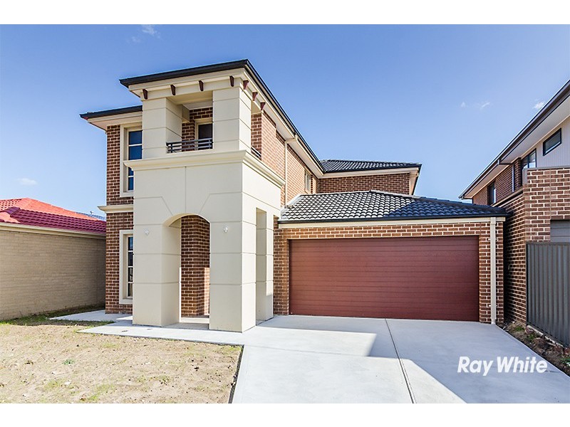 10 Donatello Crescent, Narre Warren VIC 3805