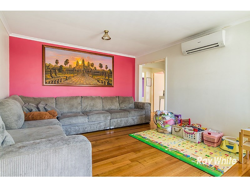 17 Arnold Street, Cranbourne VIC 3977