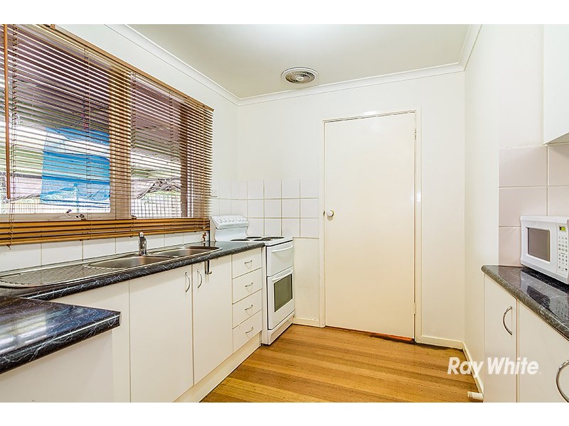 17 Arnold Street, Cranbourne VIC 3977