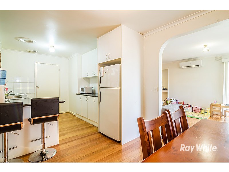 17 Arnold Street, Cranbourne VIC 3977