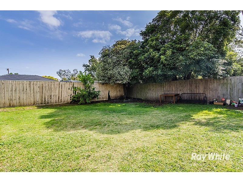 17 Arnold Street, Cranbourne VIC 3977