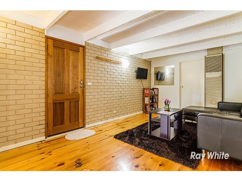 17 Arnold Street, Cranbourne VIC 3977