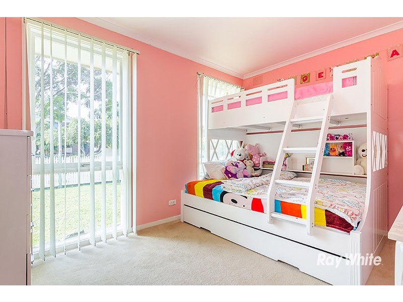 17 Arnold Street, Cranbourne VIC 3977