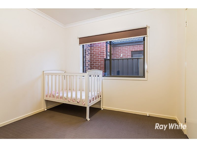 121 Selandra Boulevard, Clyde North VIC 3978