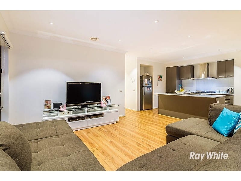 121 Selandra Boulevard, Clyde North VIC 3978