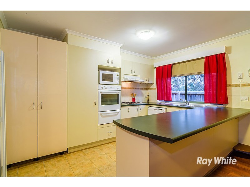 39 Genista Road, Cranbourne West VIC 3977