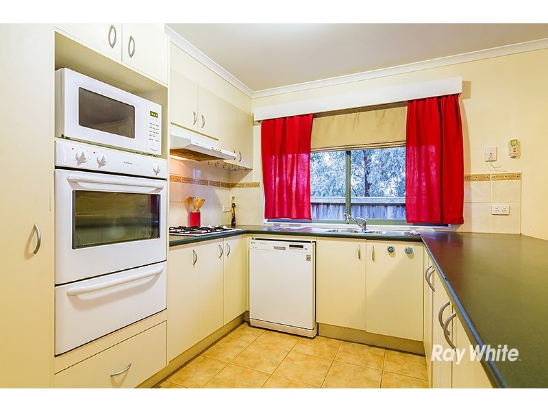 39 Genista Road, Cranbourne West VIC 3977