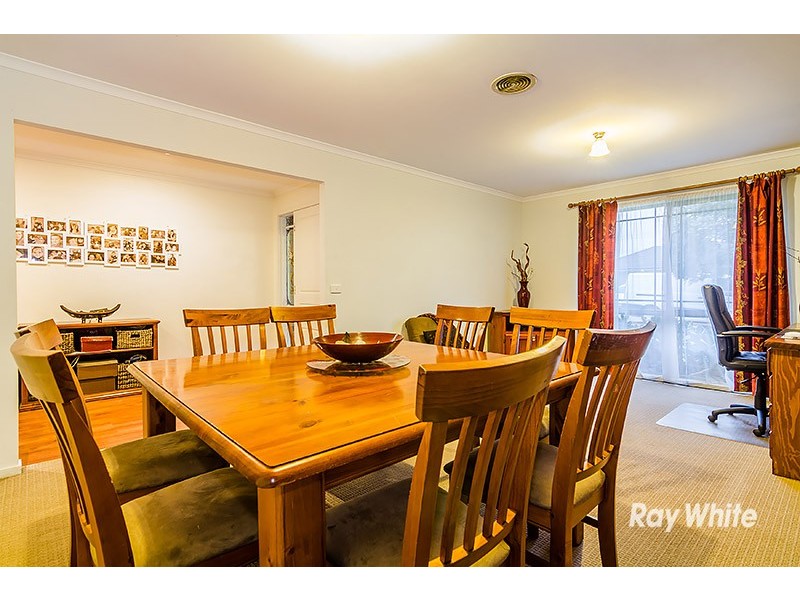 39 Genista Road, Cranbourne West VIC 3977