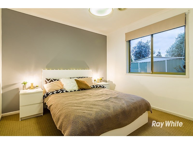 39 Genista Road, Cranbourne West VIC 3977