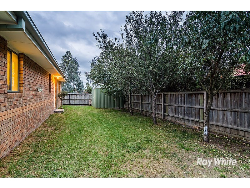 39 Genista Road, Cranbourne West VIC 3977