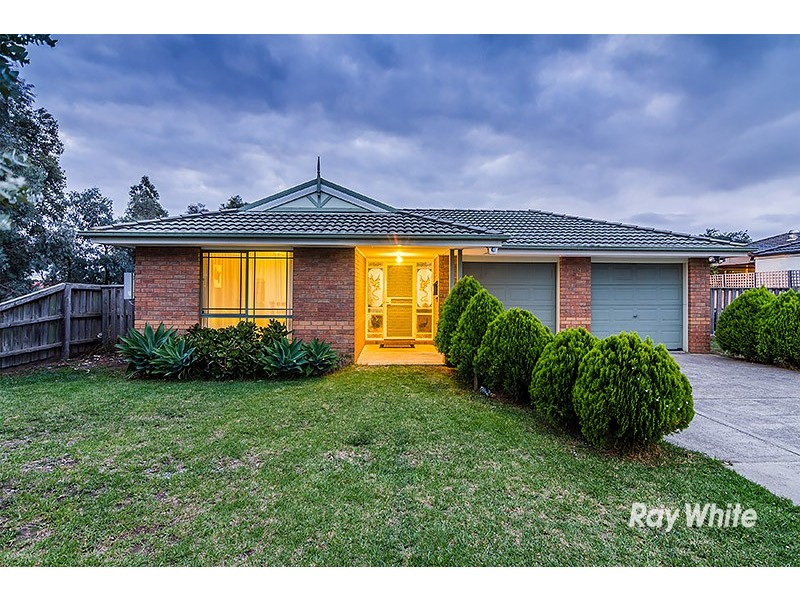 39 Genista Road, Cranbourne West VIC 3977