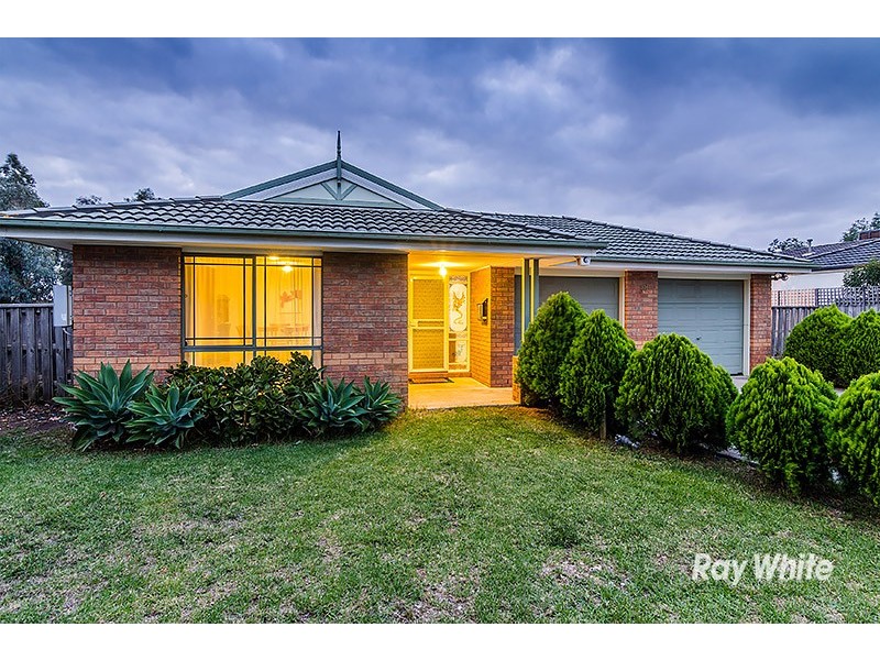 39 Genista Road, Cranbourne West VIC 3977