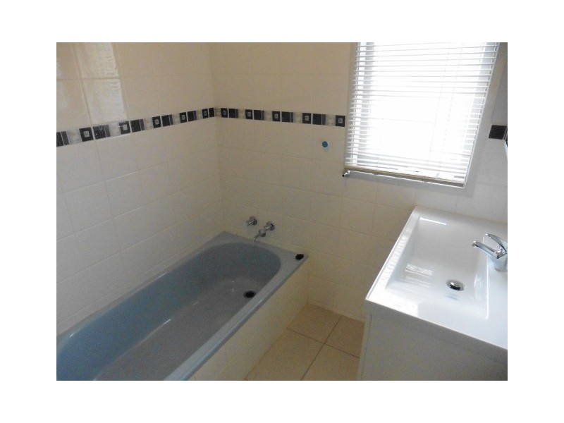 42 Pound Road, Hampton Park VIC 3976