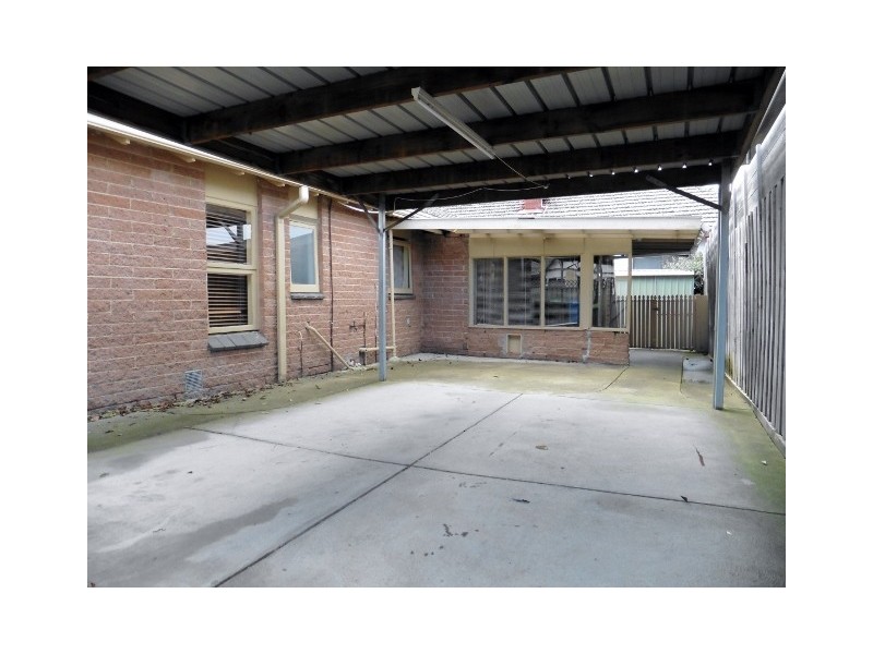 42 Pound Road, Hampton Park VIC 3976