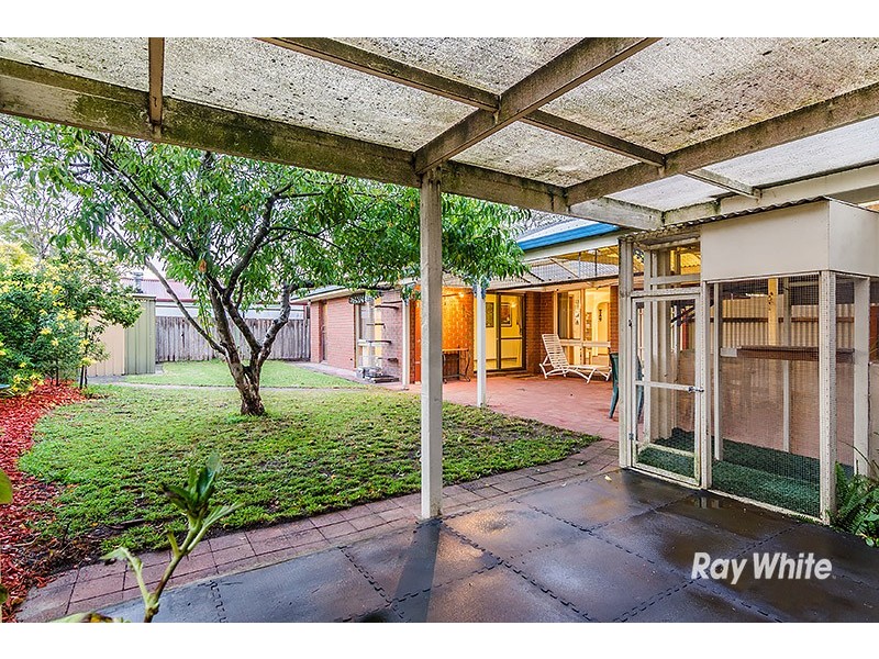 8 Cheshunt Court, Cranbourne North VIC 3977