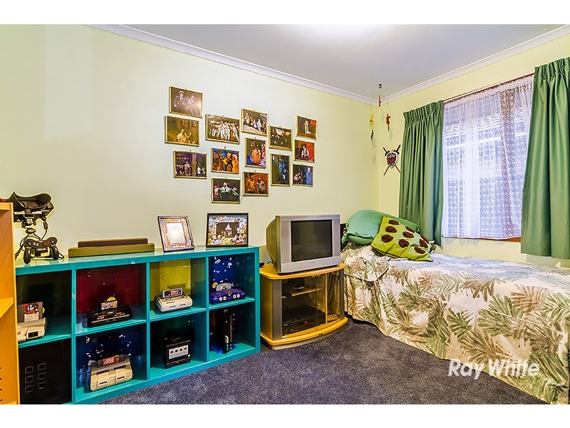 8 Cheshunt Court, Cranbourne North VIC 3977