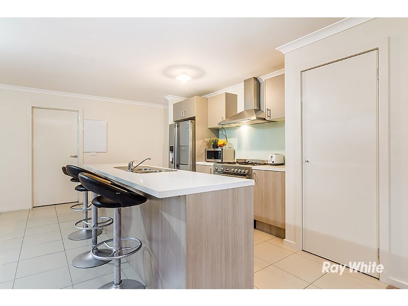 12 Morphetville Street, Clyde North VIC 3978