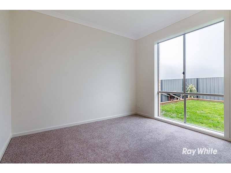 12 Morphetville Street, Clyde North VIC 3978