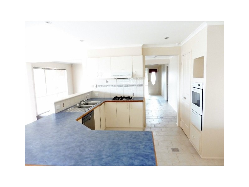 7 Pendle Close, Narre Warren South VIC 3805