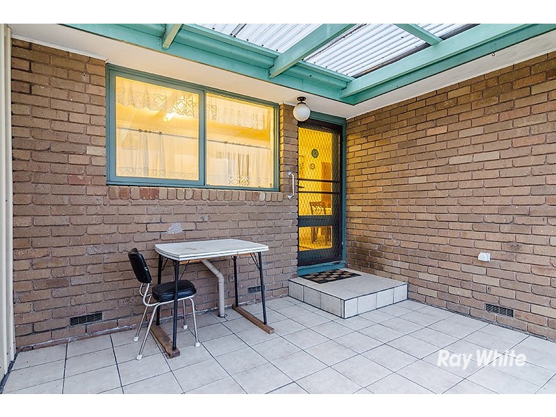 36 Thomas Crescent, Cranbourne VIC 3977