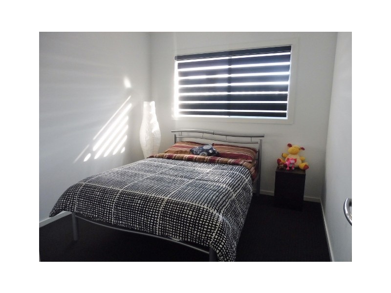 59 Linden Tree Way, Cranbourne North VIC 3977