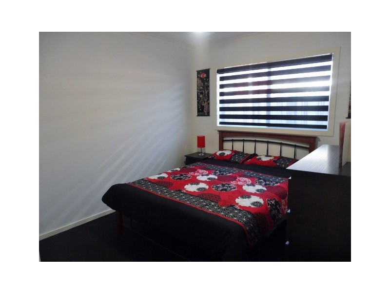 59 Linden Tree Way, Cranbourne North VIC 3977