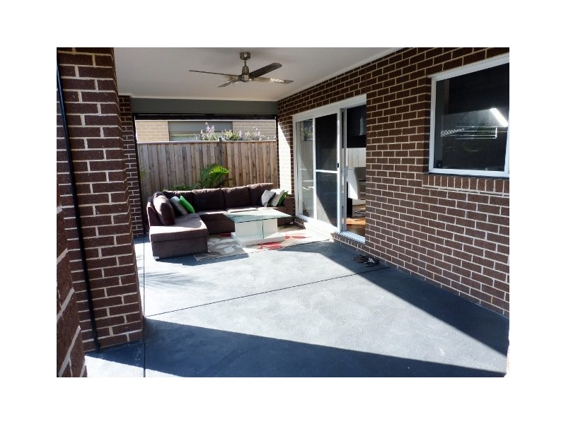 59 Linden Tree Way, Cranbourne North VIC 3977