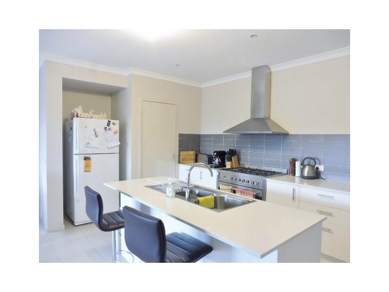 20 Dream Avenue, Clyde North VIC 3978