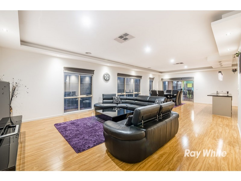 154 Boland Drive, Lyndhurst VIC 3975