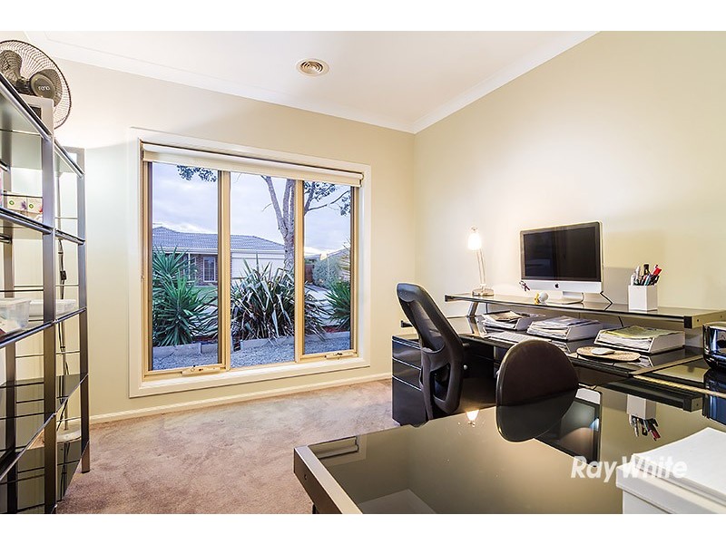 7 Lisa Avenue, Pakenham VIC 3810