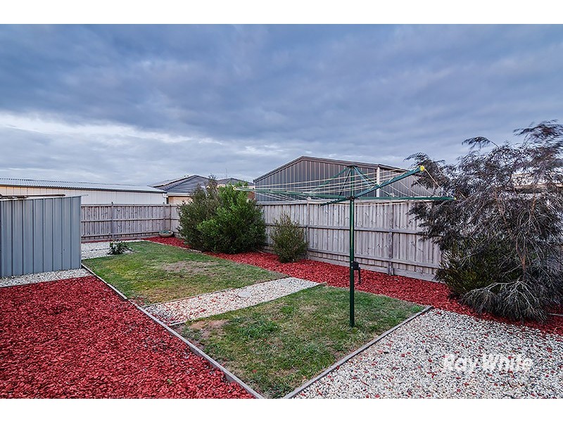7 Lisa Avenue, Pakenham VIC 3810